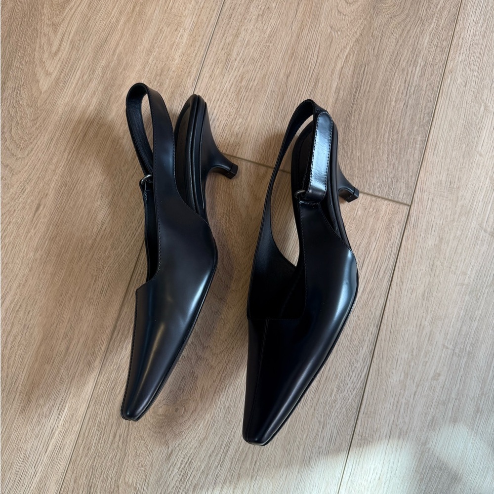 742. ST. AGNI Utility Sling Back Heel Black Leather $585 EUC Sz 40 - Picture 4 of 13